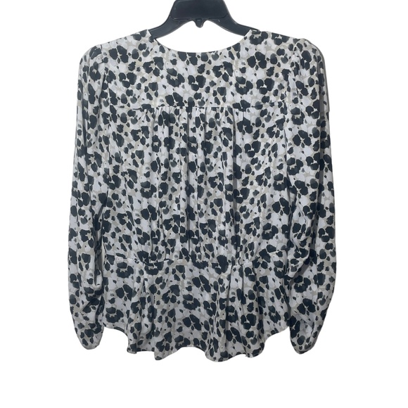 Cabi Medium Blouse Ruched Sleeves Black White Tan 100% Polyester - Picture 6 of 6